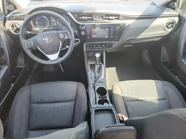 5YFBURHE4HP594353 2017 TOYOTA COROLLA - Image 8