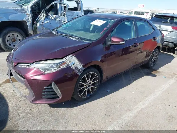 5YFBURHE4HP594899 2017 TOYOTA COROLLA - Image 2