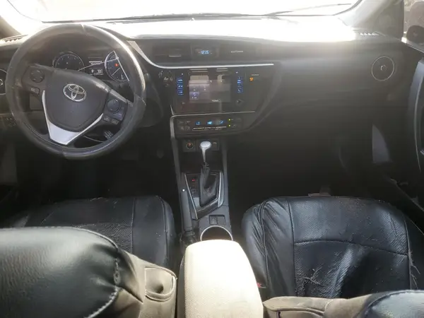 5YFBURHE4HP596488 2017 TOYOTA COROLLA - Image 8