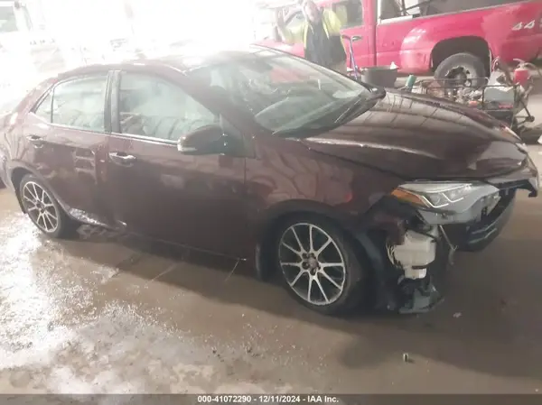 5YFBURHE4HP598578 2017 TOYOTA COROLLA - Image 1