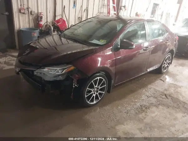 5YFBURHE4HP598578 2017 TOYOTA COROLLA - Image 2
