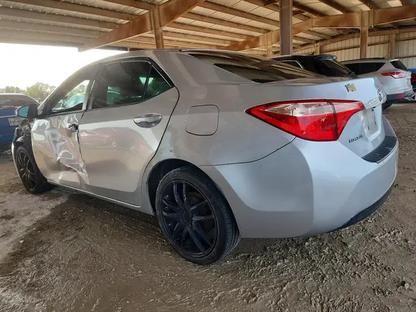 5YFBURHE4HP599701 2017 TOYOTA COROLLA - Image 2