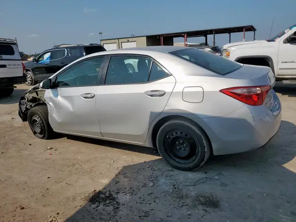 5YFBURHE4HP601480 2017 TOYOTA COROLLA - Image 2