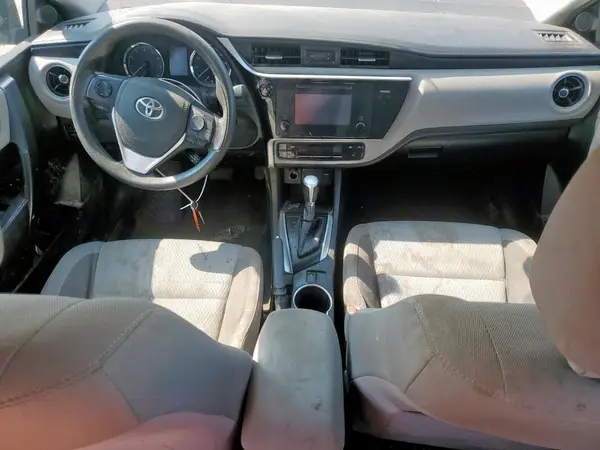 5YFBURHE4HP601480 2017 TOYOTA COROLLA - Image 8