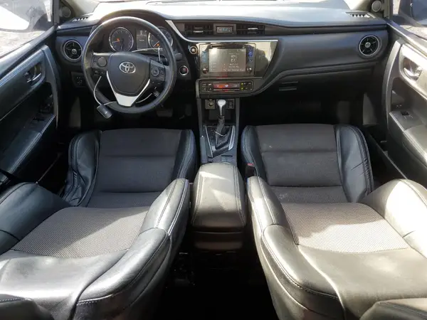 5YFBURHE4HP603746 2017 TOYOTA COROLLA - Image 8
