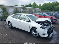 5YFBURHE4HP605321 2017 TOYOTA COROLLA