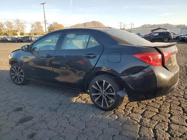 5YFBURHE4HP606193 2017 TOYOTA COROLLA - Image 2