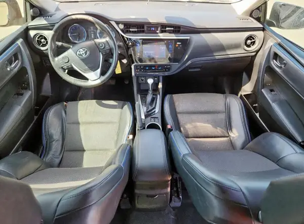 5YFBURHE4HP607067 2017 TOYOTA COROLLA - Image 8