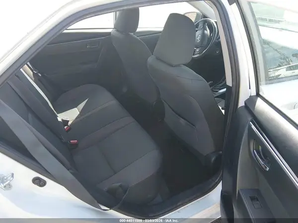 5YFBURHE4HP607652 2017 TOYOTA COROLLA - Image 8