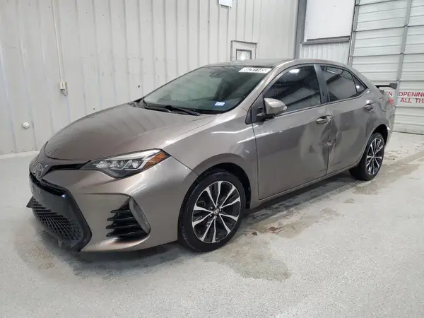 5YFBURHE4HP609336 2017 TOYOTA COROLLA - Image 1