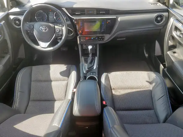 5YFBURHE4HP609367 2017 TOYOTA COROLLA - Image 8