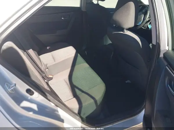 5YFBURHE4HP611572 2017 TOYOTA COROLLA - Image 8