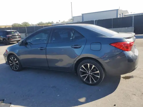 5YFBURHE4HP612446 2017 TOYOTA COROLLA - Image 2