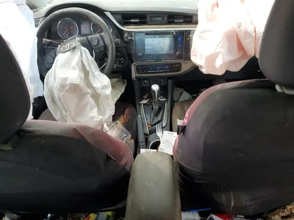 5YFBURHE4HP612690 2017 TOYOTA COROLLA - Image 8