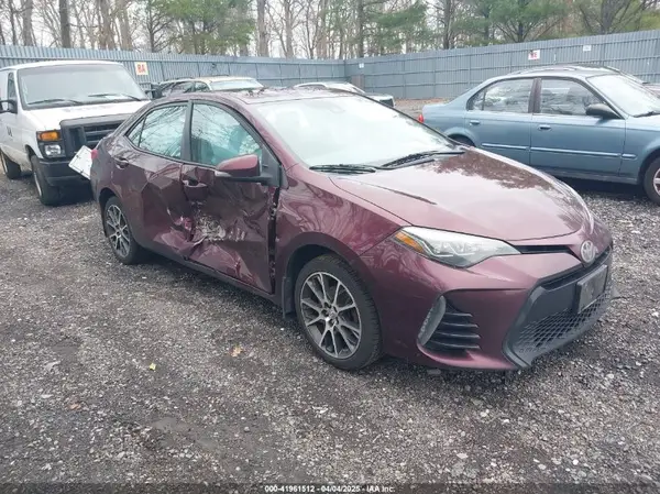 5YFBURHE4HP615637 2017 TOYOTA COROLLA - Image 1