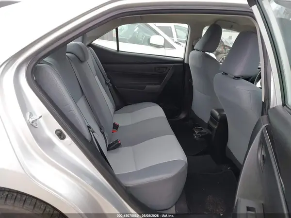 5YFBURHE4HP617940 2017 TOYOTA COROLLA - Image 8