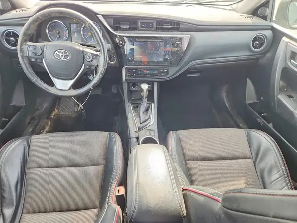 5YFBURHE4HP619218 2017 TOYOTA COROLLA - Image 8