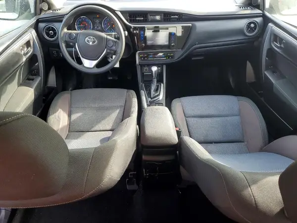 5YFBURHE4HP620787 2017 TOYOTA COROLLA - Image 8