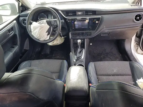 5YFBURHE4HP622538 2017 TOYOTA COROLLA - Image 8