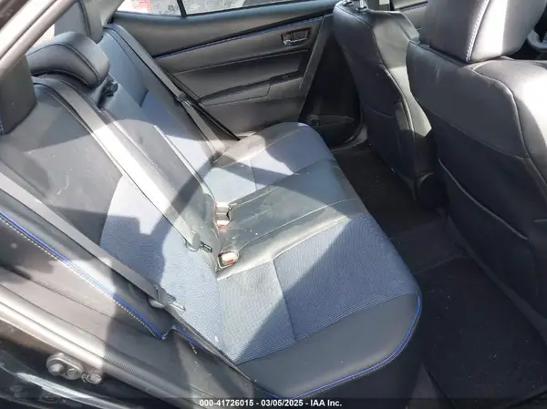 5YFBURHE4HP624063 2017 TOYOTA COROLLA - Image 8