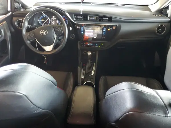 5YFBURHE4HP624306 2017 TOYOTA COROLLA - Image 8