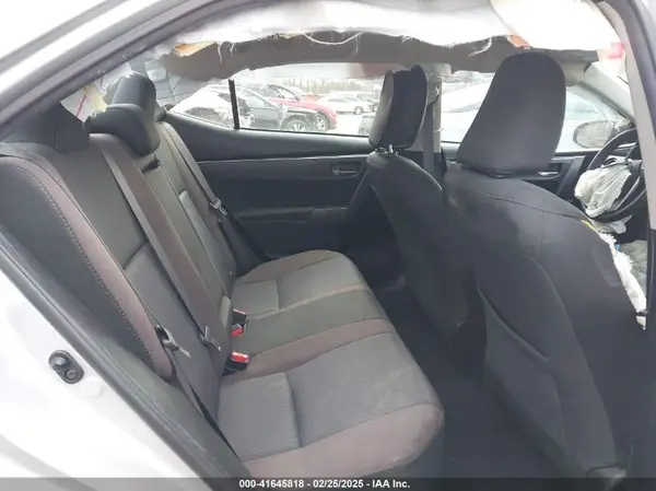 5YFBURHE4HP626024 2017 TOYOTA COROLLA - Image 8