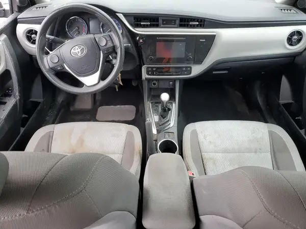 5YFBURHE4HP627240 2017 TOYOTA COROLLA - Image 8