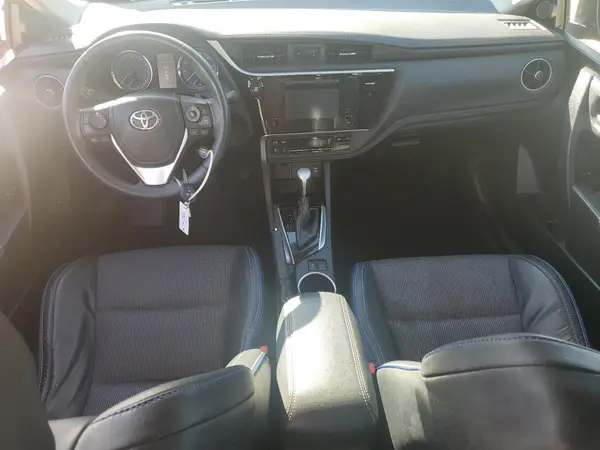 5YFBURHE4HP628355 2017 TOYOTA COROLLA - Image 8