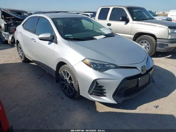 5YFBURHE4HP630512 2017 TOYOTA COROLLA - Image 1