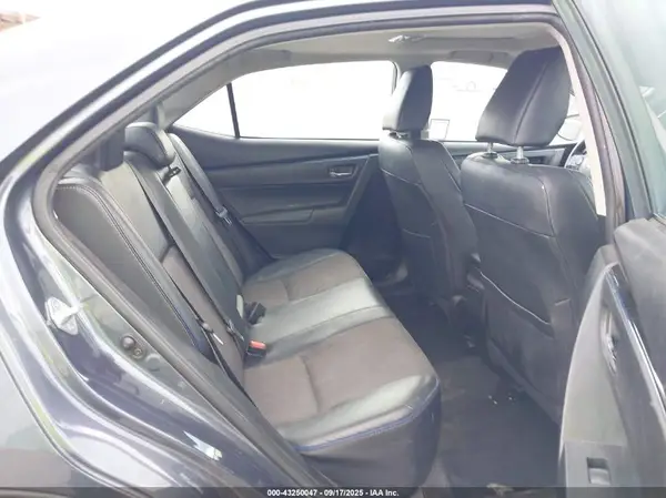 5YFBURHE4HP631367 2017 TOYOTA COROLLA - Image 8