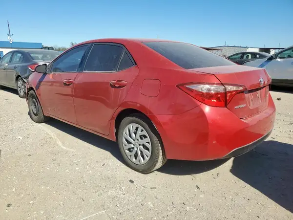 5YFBURHE4HP631773 2017 TOYOTA COROLLA - Image 2