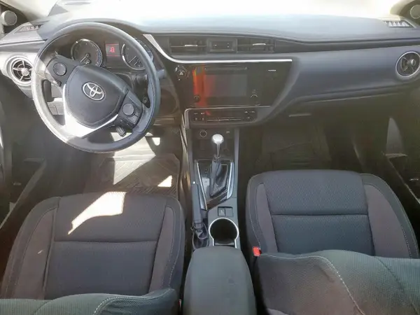5YFBURHE4HP631773 2017 TOYOTA COROLLA - Image 8