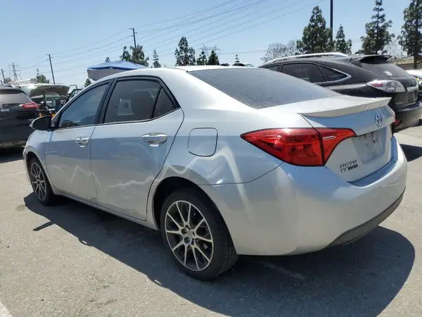 5YFBURHE4HP632177 2017 TOYOTA COROLLA - Image 2