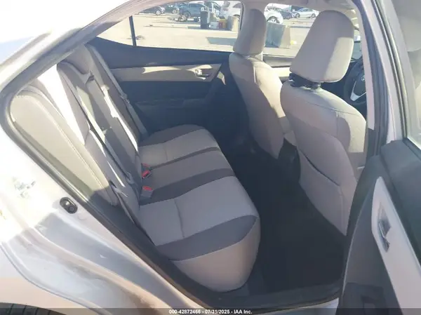 5YFBURHE4HP632244 2017 TOYOTA COROLLA - Image 8