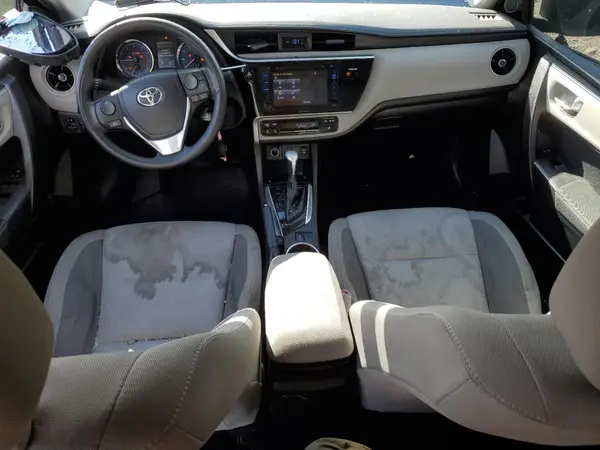 5YFBURHE4HP634687 2017 TOYOTA COROLLA - Image 8