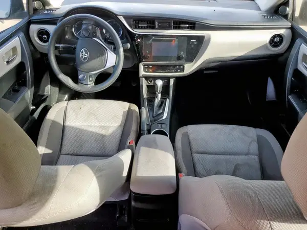 5YFBURHE4HP635967 2017 TOYOTA COROLLA - Image 8