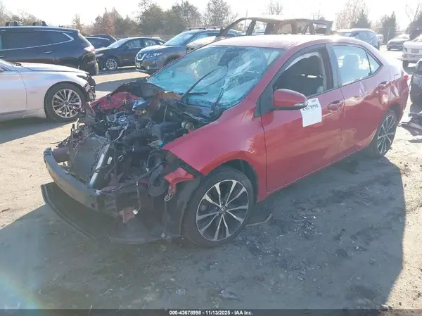 5YFBURHE4HP640120 2017 TOYOTA COROLLA - Image 2