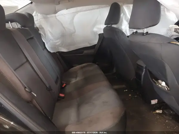 5YFBURHE4HP641008 2017 TOYOTA COROLLA - Image 8