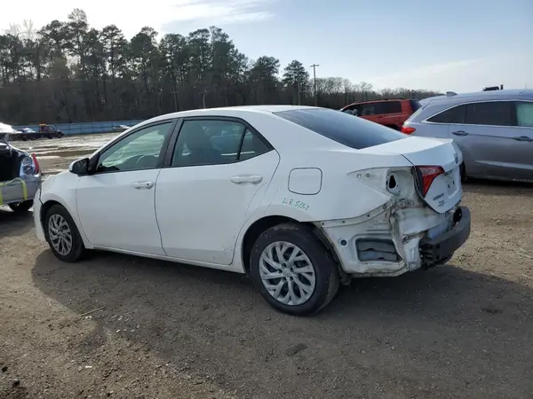 5YFBURHE4HP641459 2017 TOYOTA COROLLA - Image 2