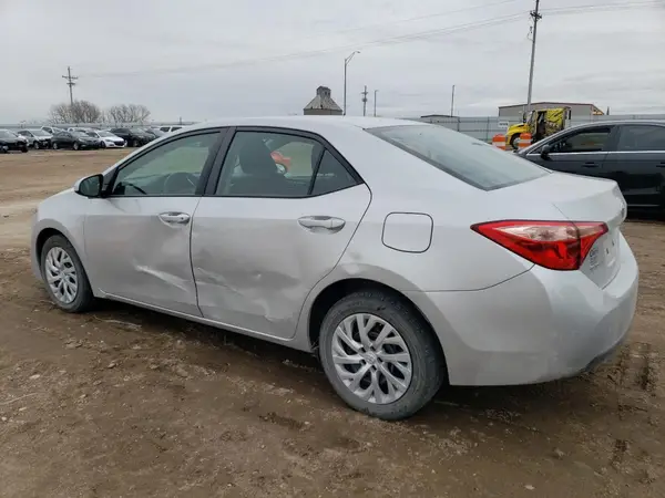 5YFBURHE4HP642109 2017 TOYOTA COROLLA - Image 2
