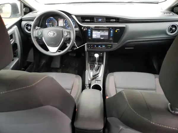 5YFBURHE4HP642109 2017 TOYOTA COROLLA - Image 8