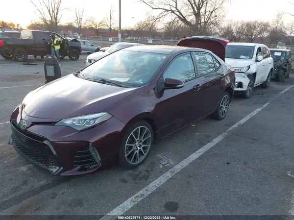 5YFBURHE4HP642241 2017 TOYOTA COROLLA - Image 2