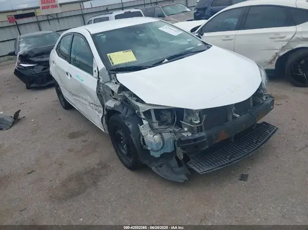 5YFBURHE4HP642711 2017 TOYOTA COROLLA - Image 1