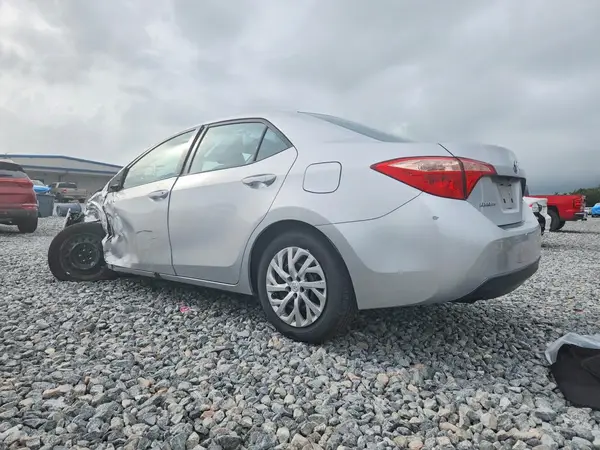 5YFBURHE4HP643101 2017 TOYOTA COROLLA - Image 2