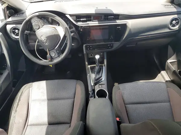 5YFBURHE4HP643101 2017 TOYOTA COROLLA - Image 8