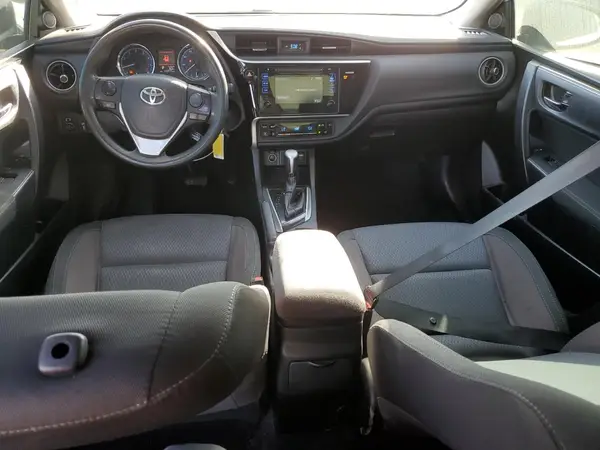 5YFBURHE4HP645060 2017 TOYOTA COROLLA - Image 8