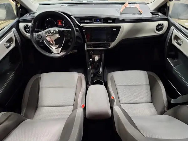 5YFBURHE4HP649531 2017 TOYOTA COROLLA - Image 8