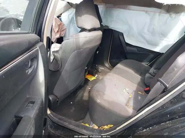5YFBURHE4HP649769 2017 TOYOTA COROLLA - Image 8