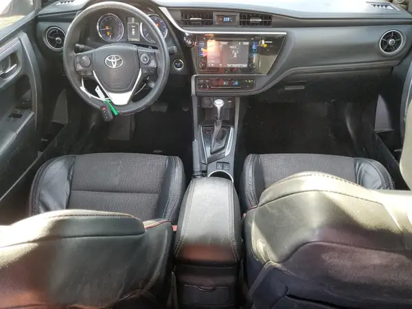 5YFBURHE4HP650078 2017 TOYOTA COROLLA - Image 8