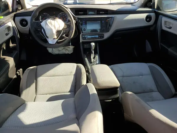 5YFBURHE4HP650629 2017 TOYOTA COROLLA - Image 8